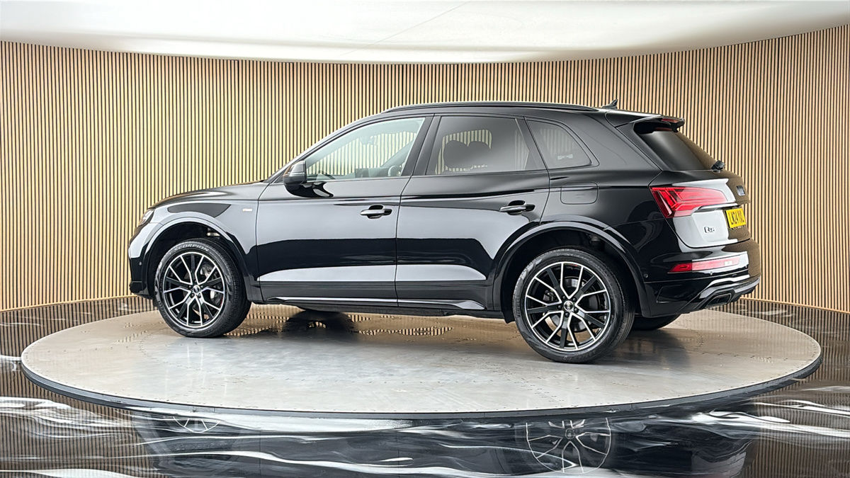 More views of Audi Q5