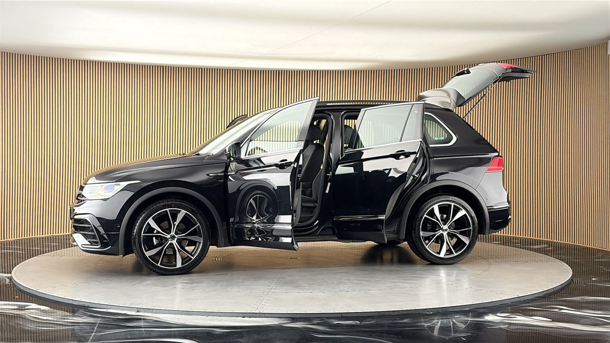 More views of Volkswagen Tiguan