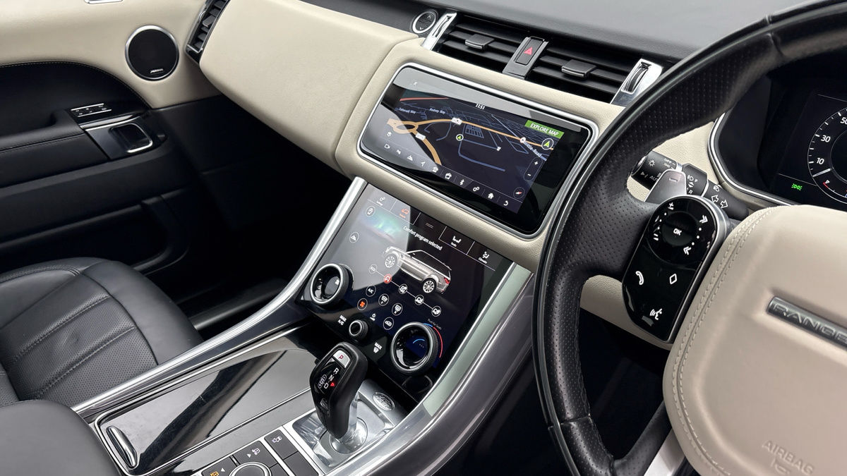 Land Rover Range Rover Sport Image 18