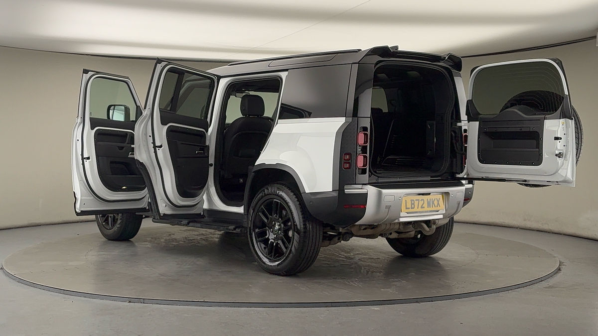 More views of Land Rover Defender 110