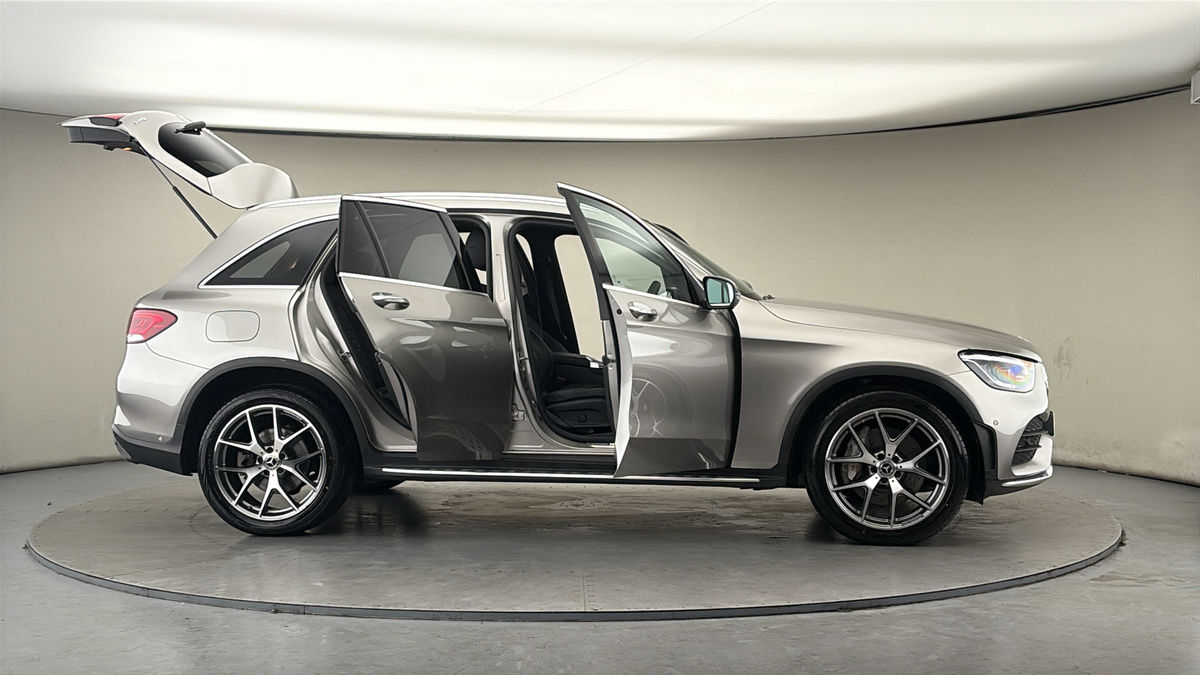 More views of Mercedes-Benz GLC