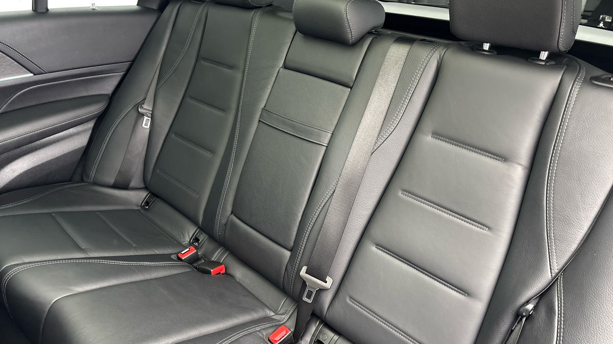 Mercedes-Benz GLE Image 8