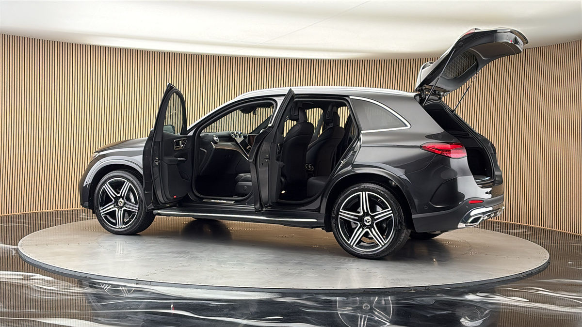 More views of Mercedes-Benz GLC