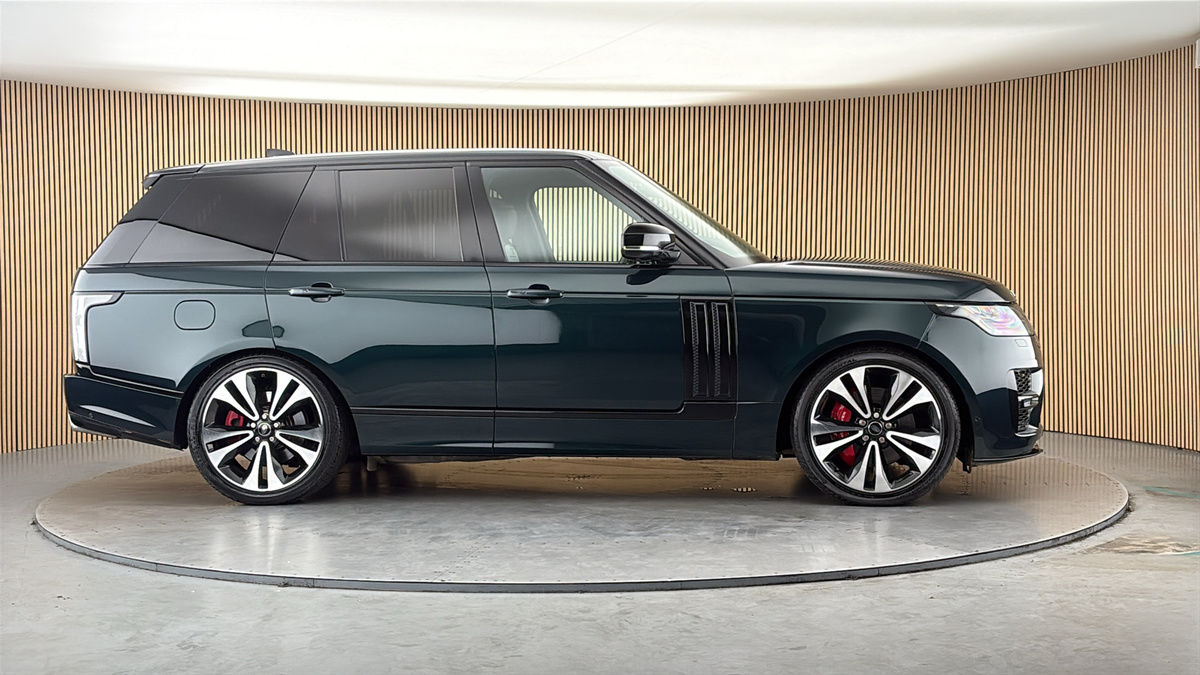 More views of Land Rover Range Rover