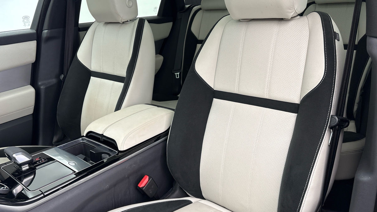 Land Rover Range Rover Velar Image 7