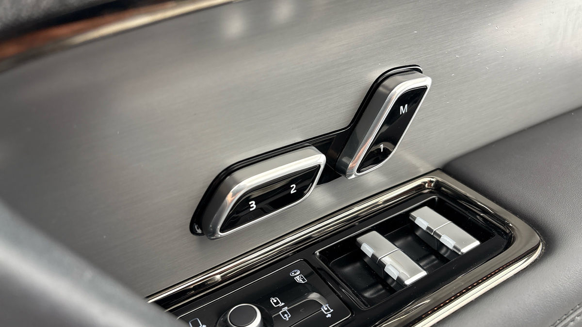 Land Rover Range Rover Sport Image 26