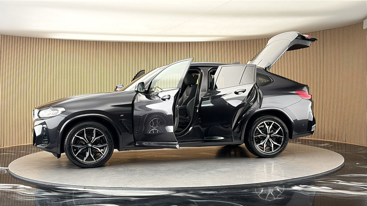 More views of BMW X4