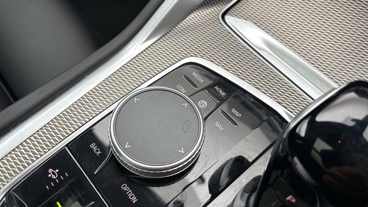 BMW X6 Image 31