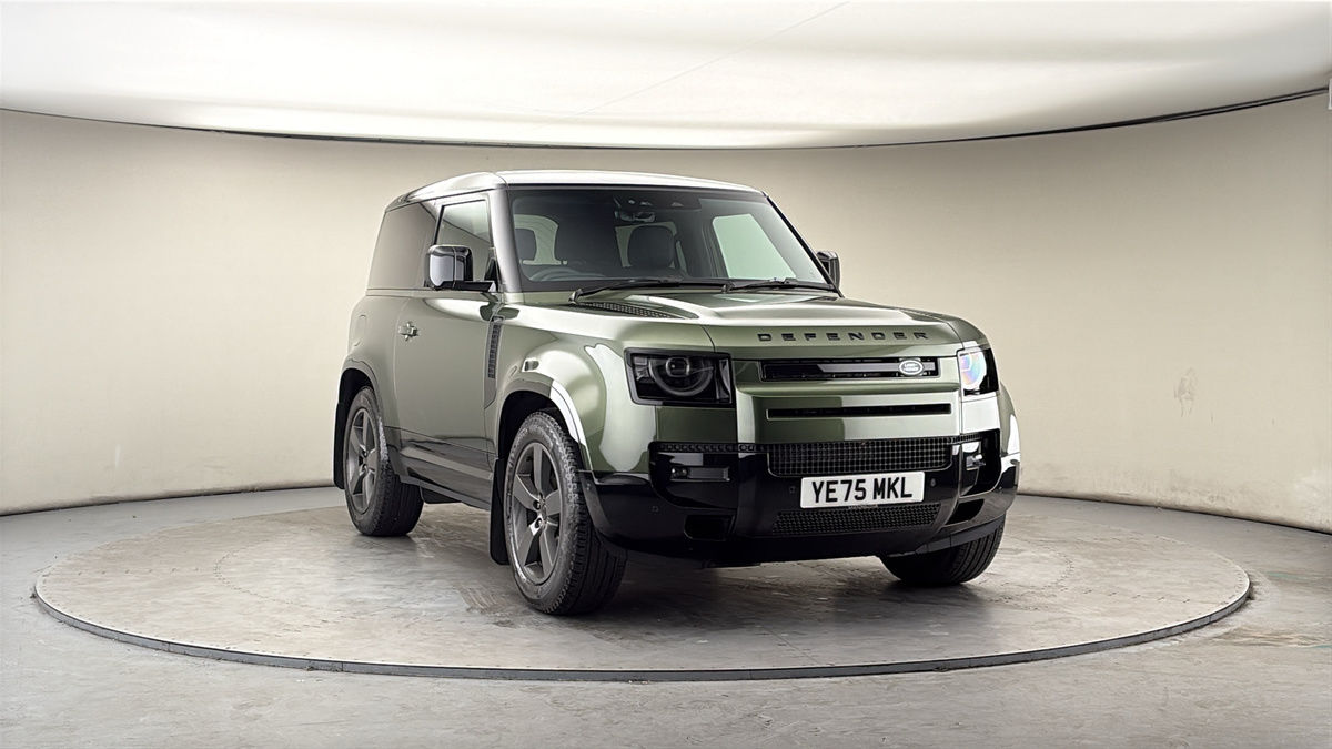 More views of Land Rover Defender 90