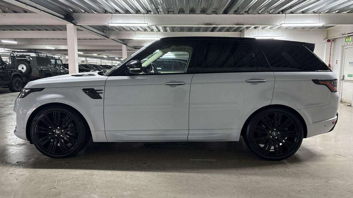 Land Rover Range Rover Sport Image 15