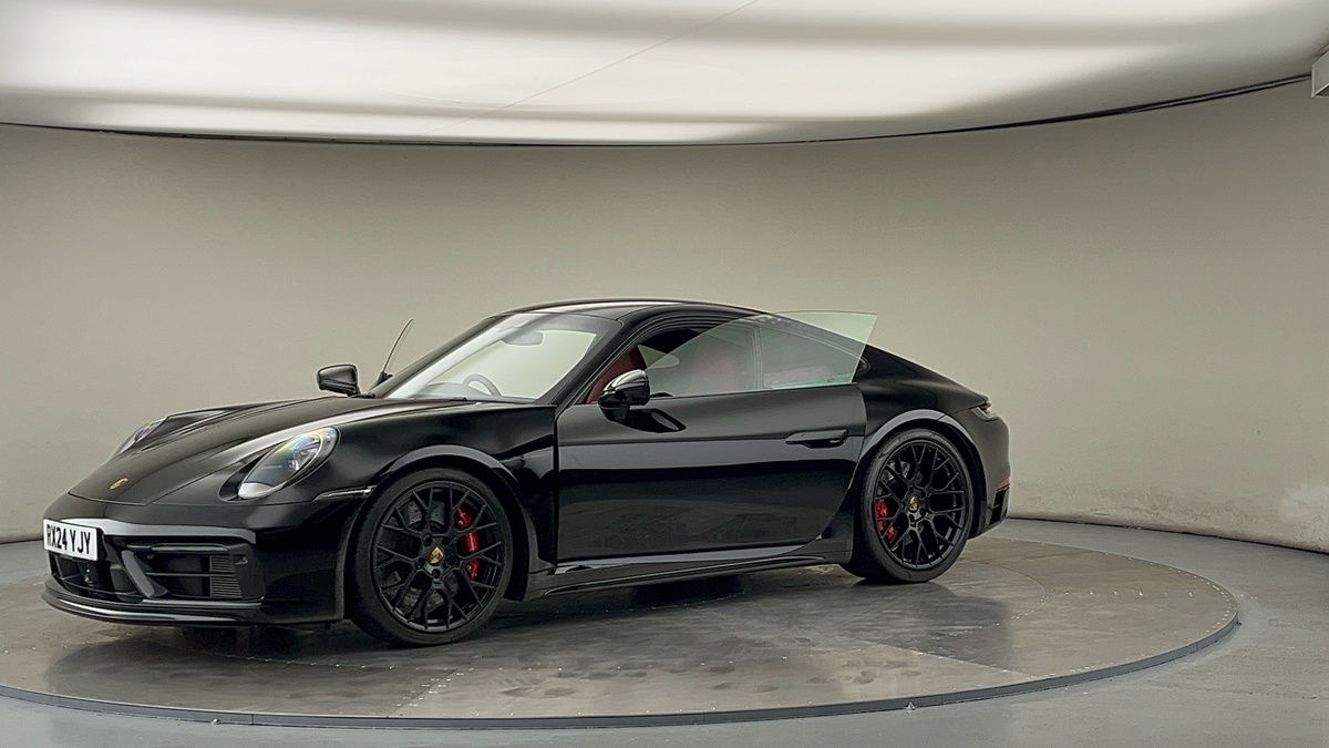 More views of Porsche 911