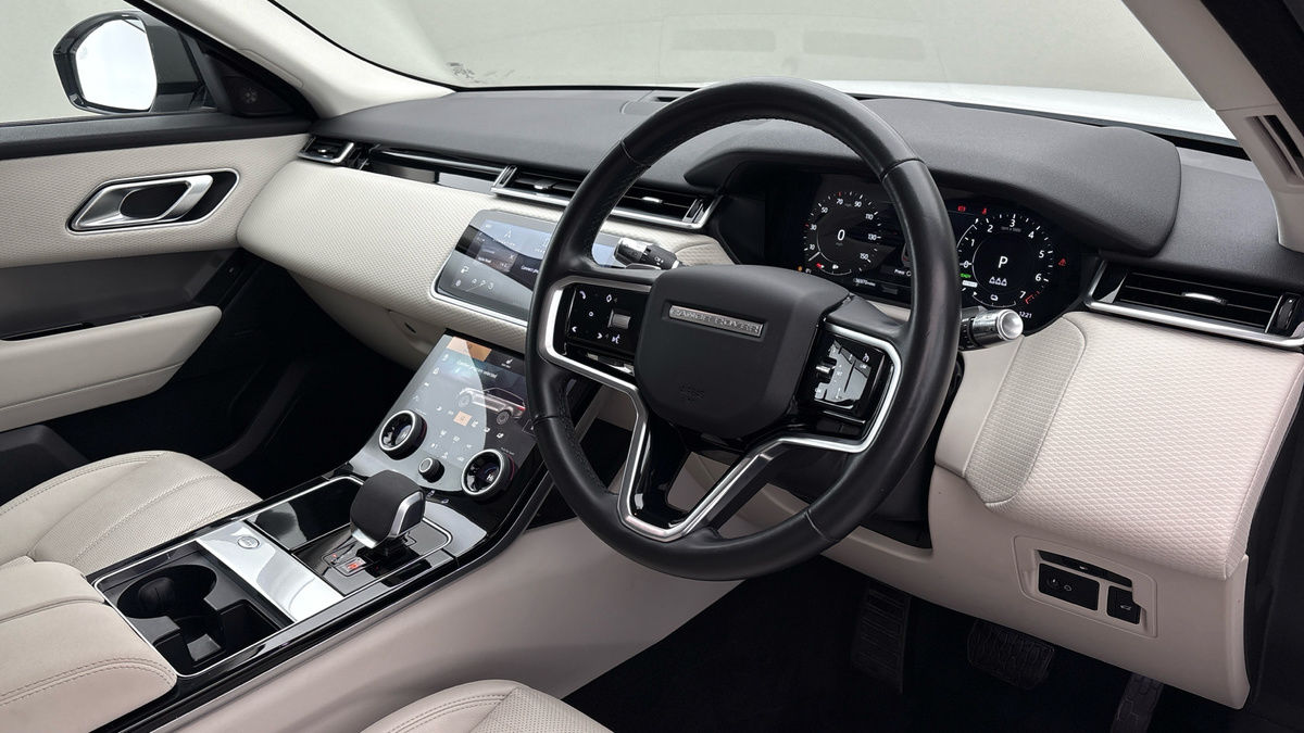 Land Rover Range Rover Velar Image 5