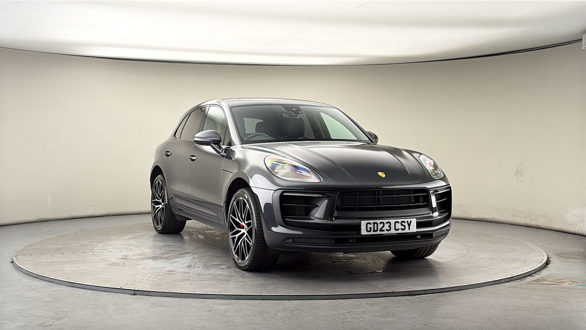 More views of Porsche Macan