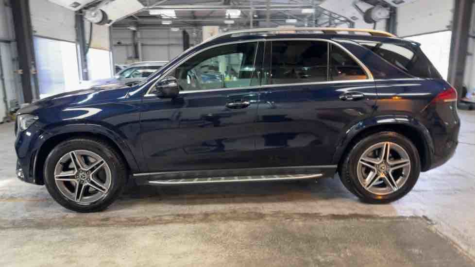 More views of Mercedes-Benz GLE