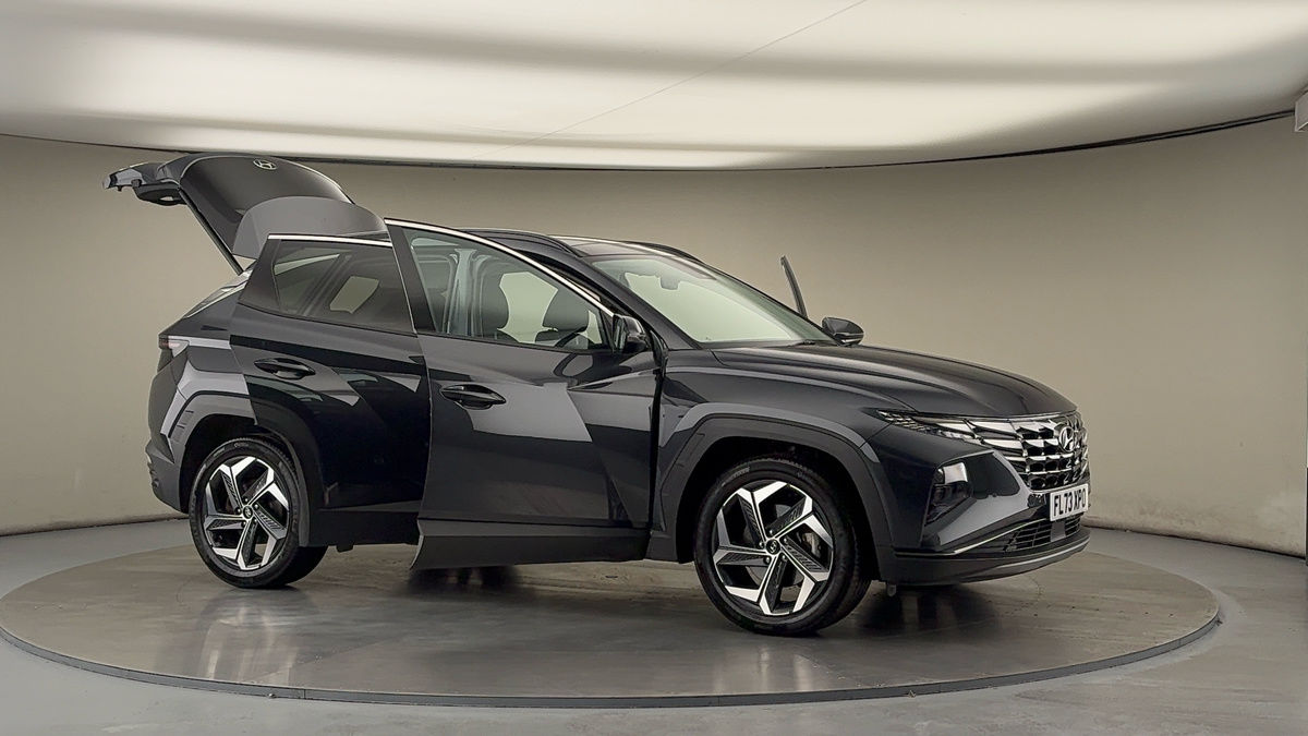 More views of Hyundai TUCSON