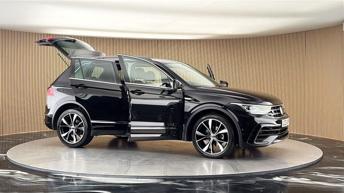 More views of Volkswagen Tiguan