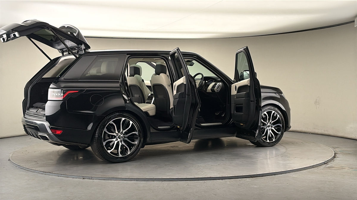 More views of Land Rover Range Rover Sport