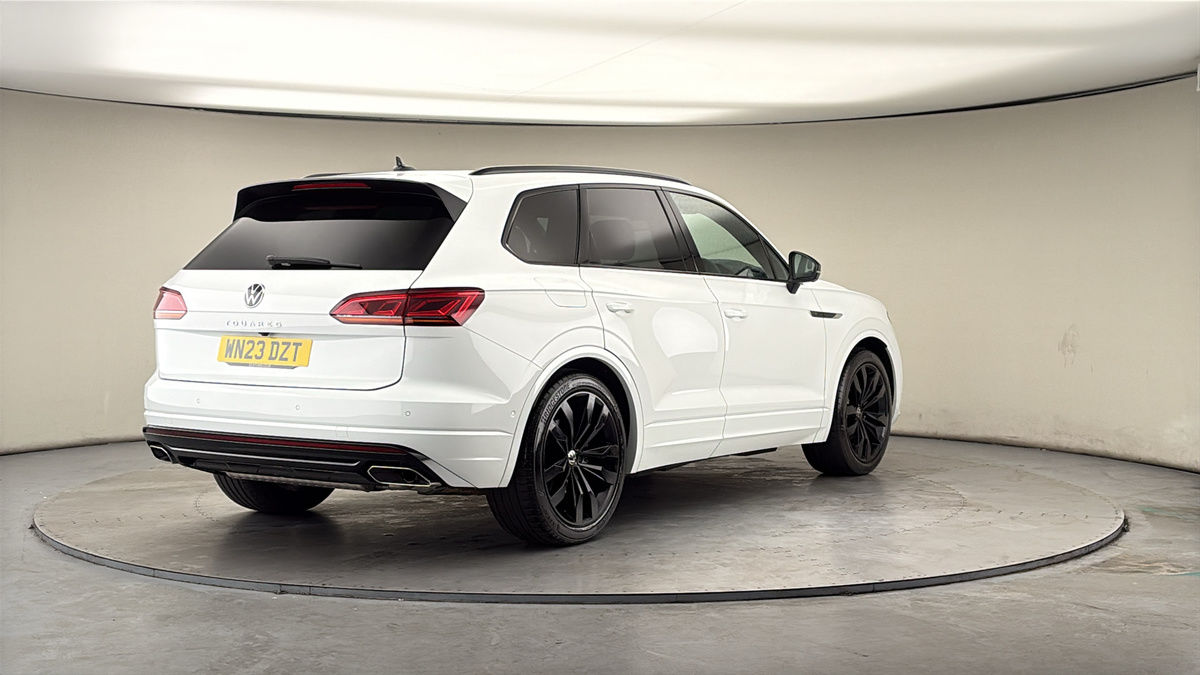 More views of Volkswagen Touareg