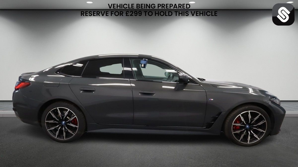 BMW i4 Image 5
