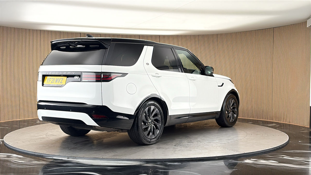 More views of Land Rover Discovery