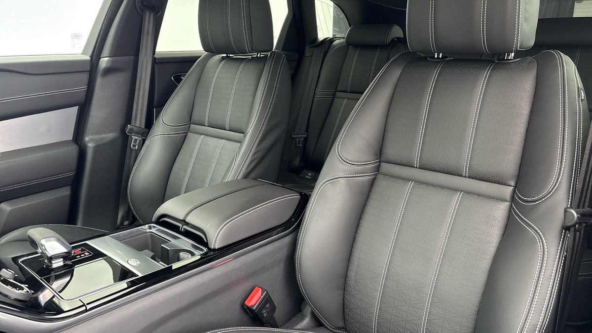 Land Rover Range Rover Velar Image 7