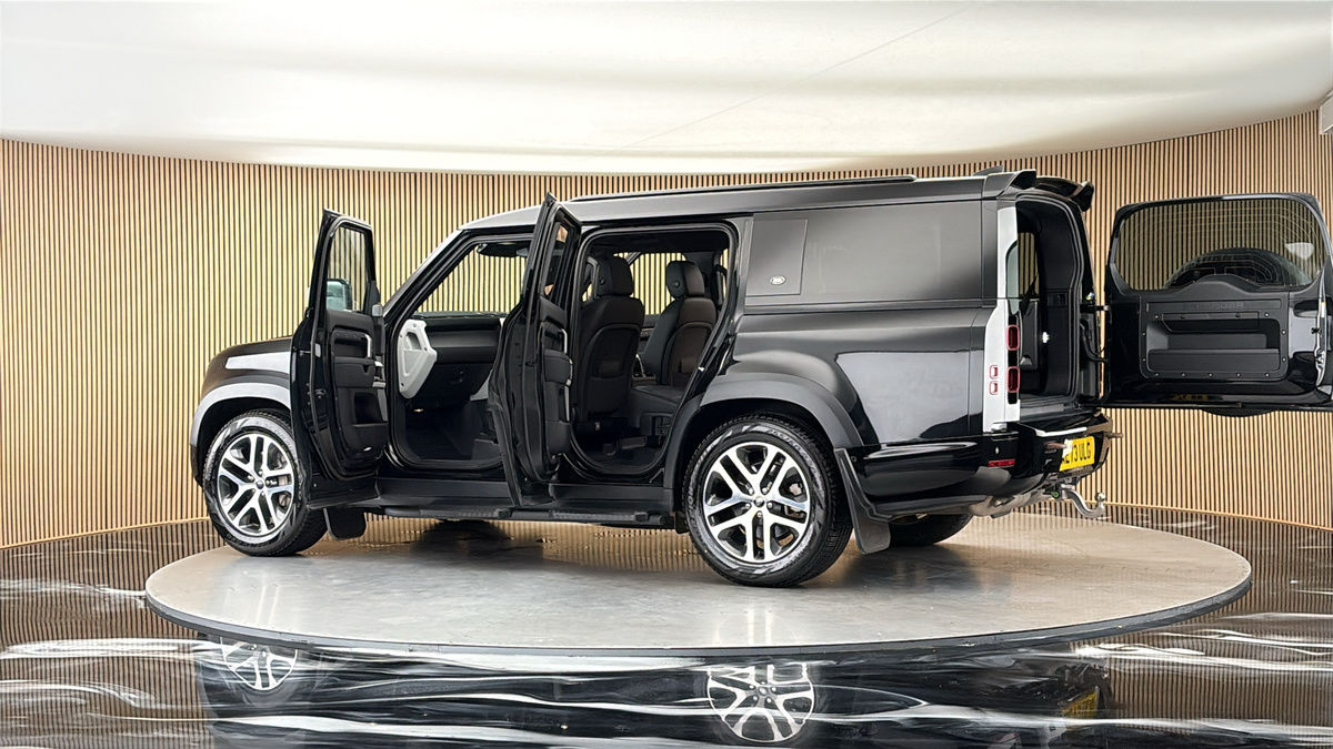 More views of Land Rover Defender 130