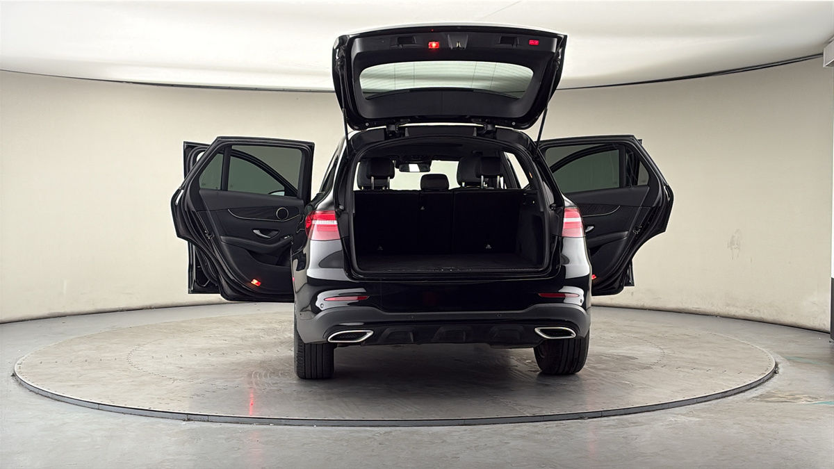 More views of Mercedes-Benz GLC