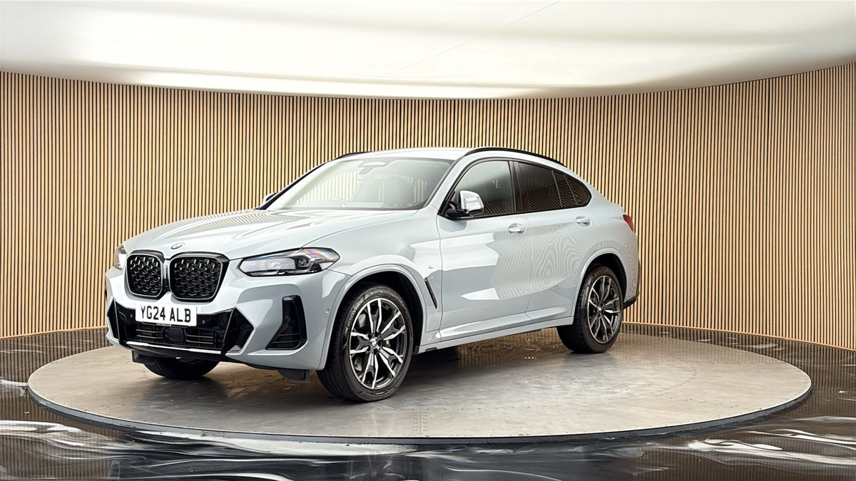 More views of BMW X4