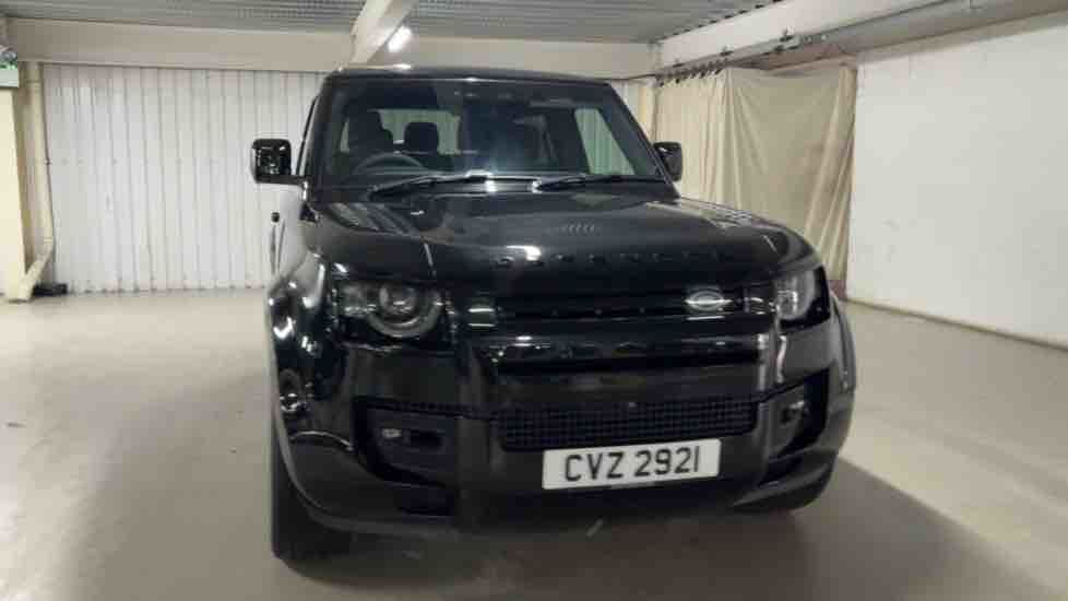 More views of Land Rover Defender 90