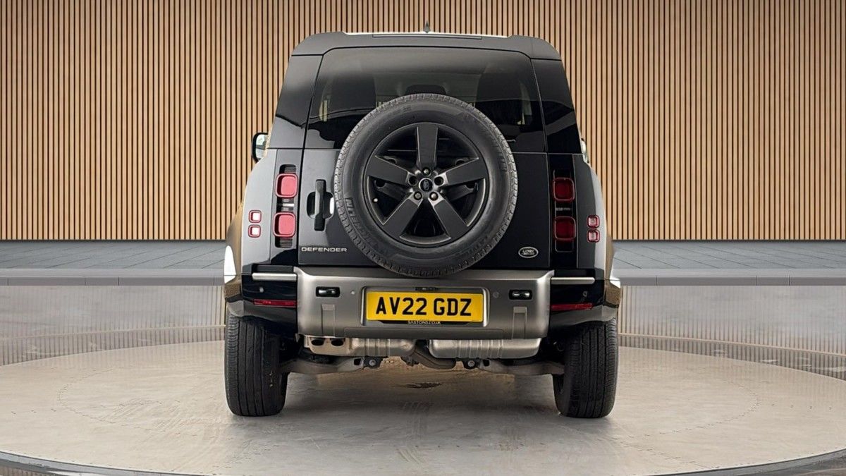 Land Rover Defender 90 Image 4