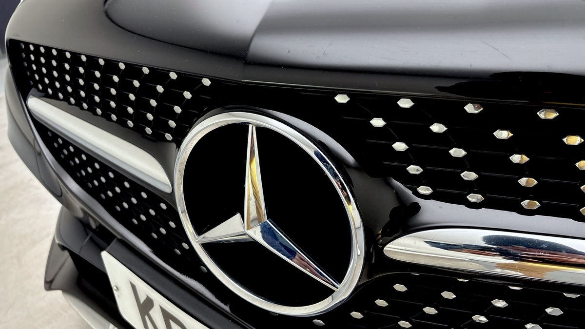 Mercedes-Benz SLC Image 24