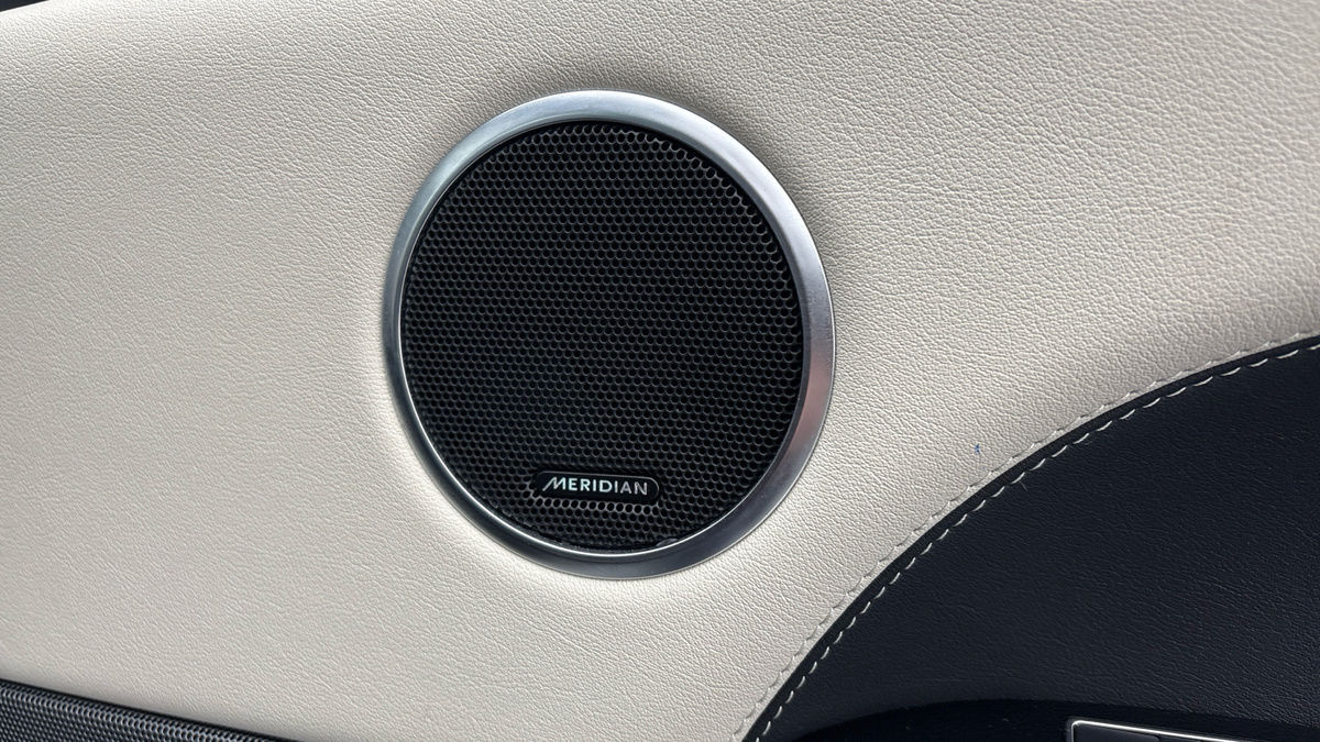 Land Rover Range Rover Sport Image 25