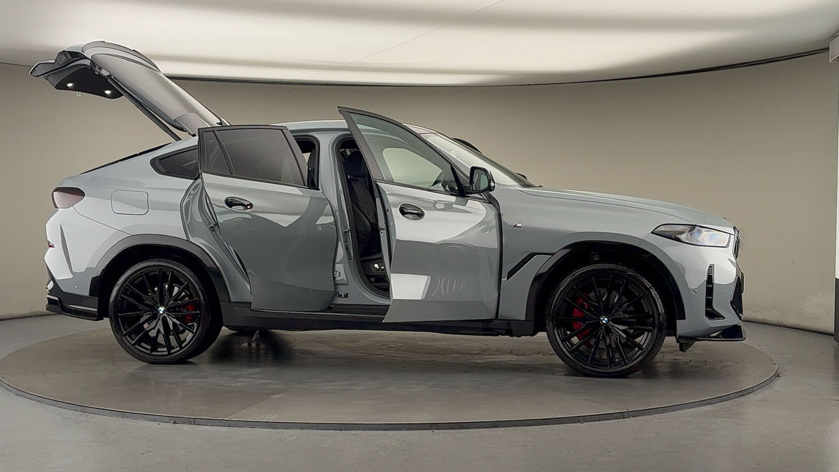 More views of BMW X6