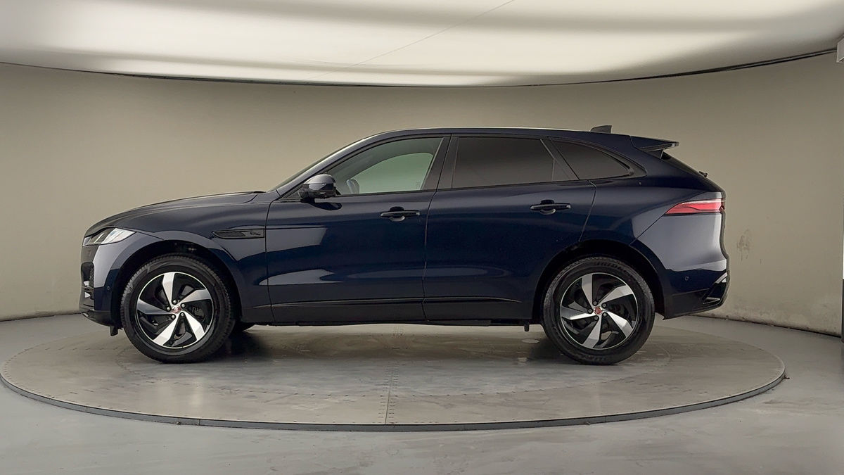 Jaguar F-PACE Image 15