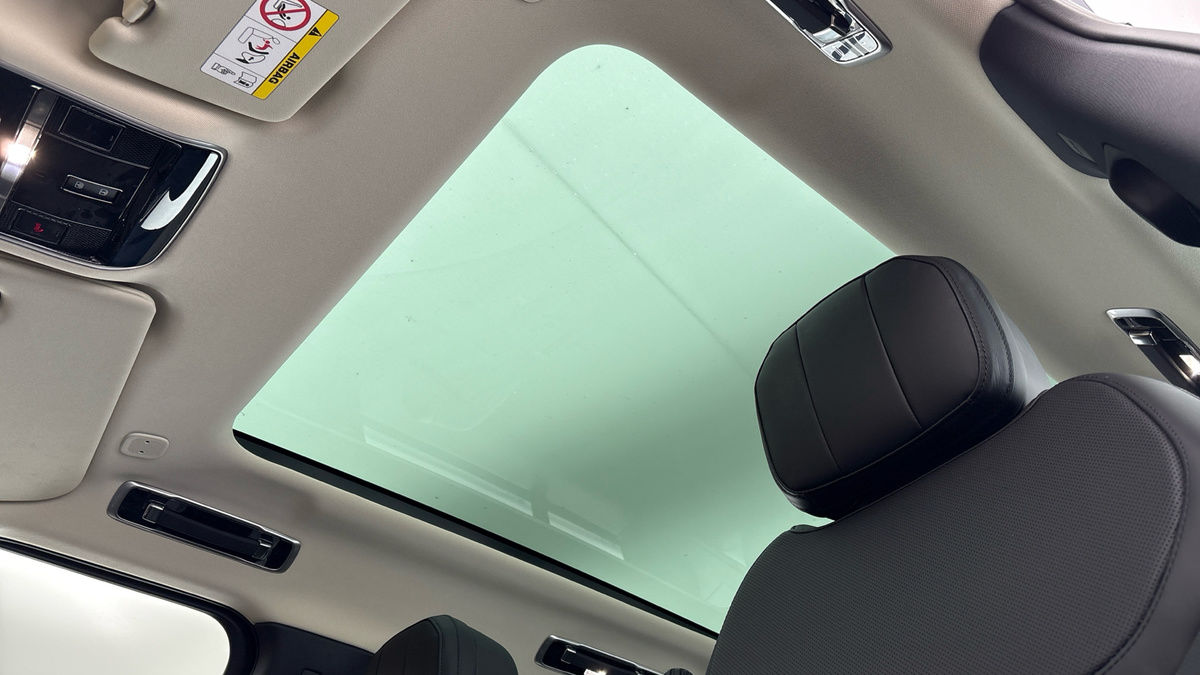 Land Rover Range Rover Image 6