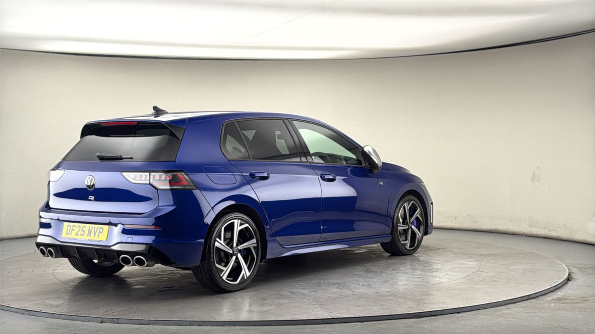 Volkswagen Golf Image 21