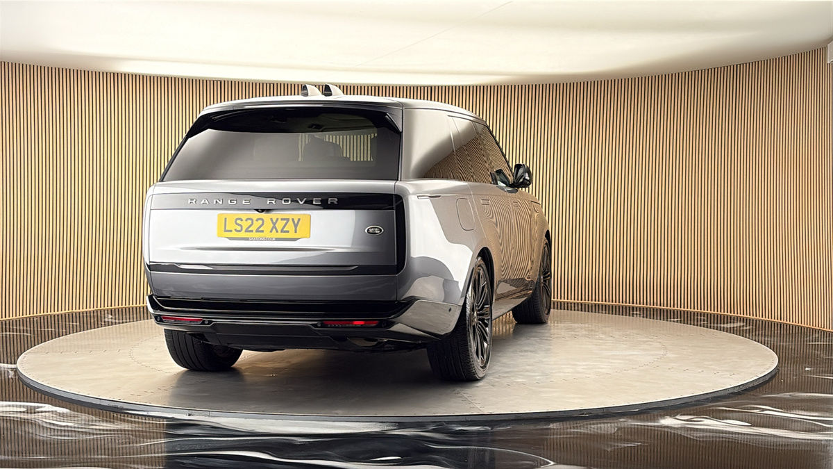 More views of Land Rover Range Rover