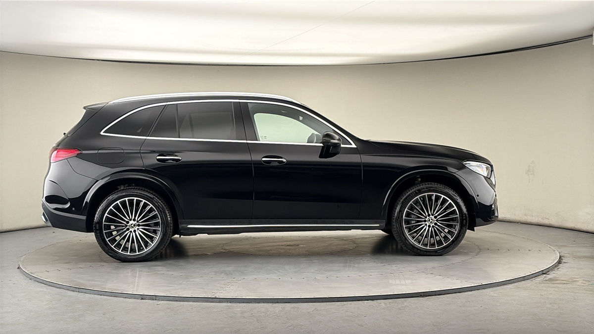 Mercedes-Benz GLC Image 16