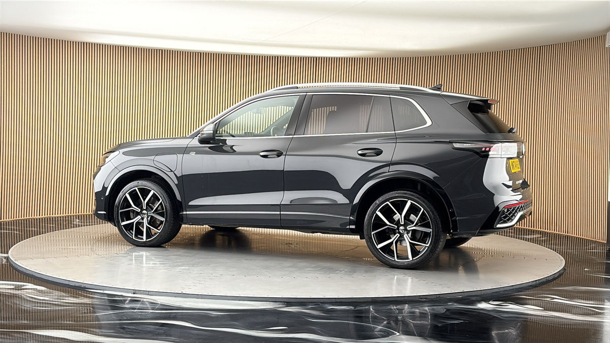 More views of Volkswagen Tiguan