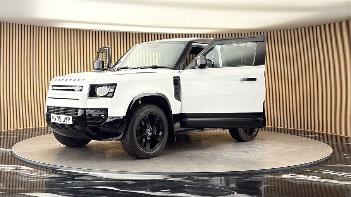Land Rover Defender 90 Image 22
