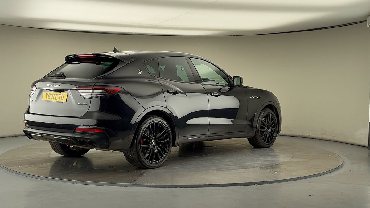 Maserati Levante Image 21