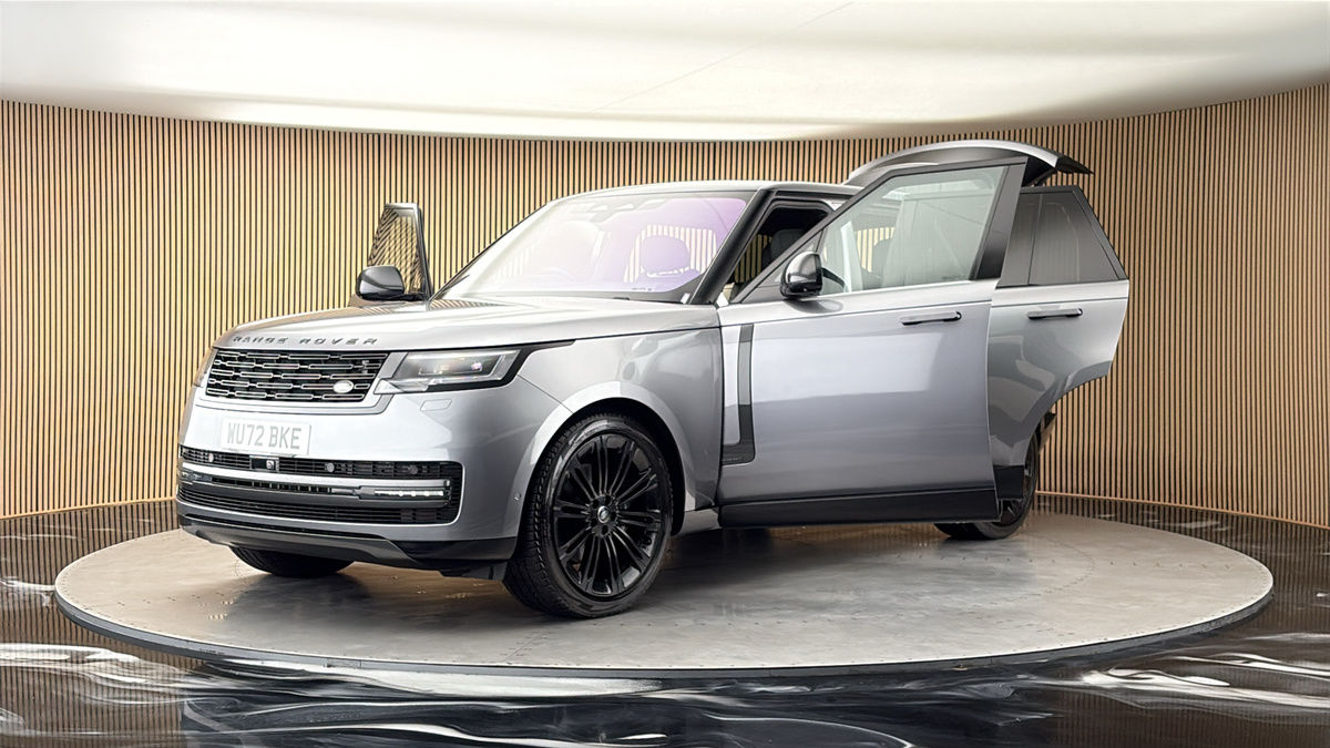 More views of Land Rover Range Rover