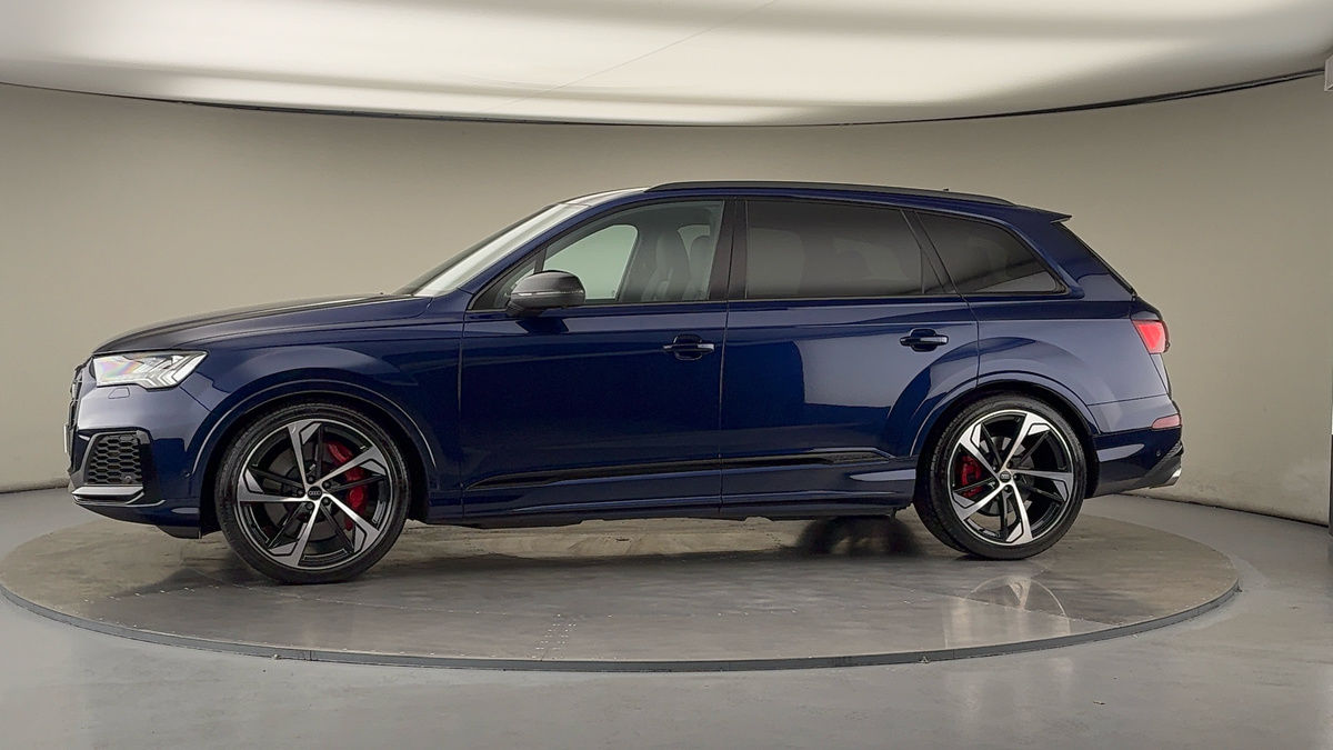 More views of Audi SQ7