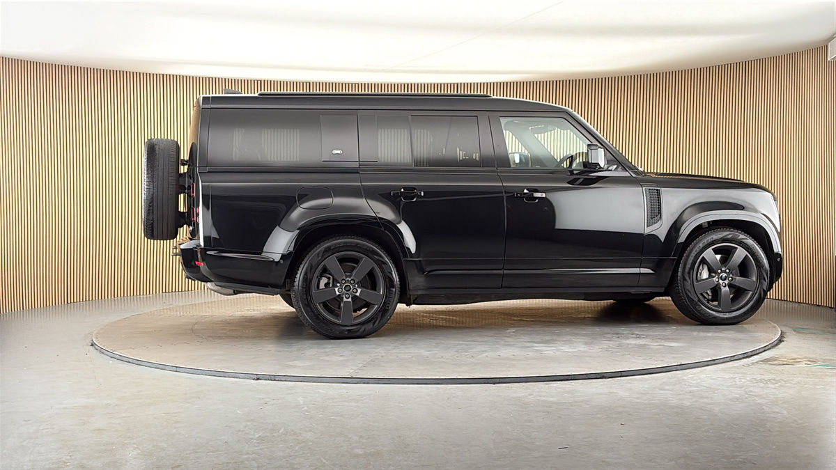 More views of Land Rover Defender 130