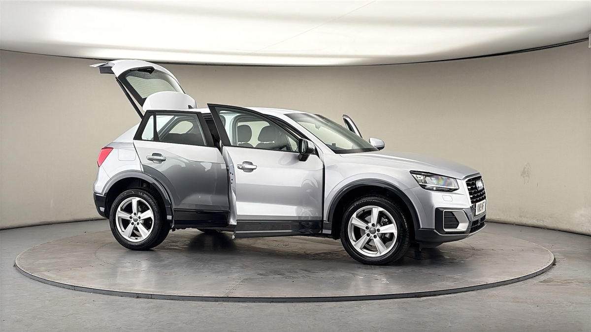 More views of Audi Q2