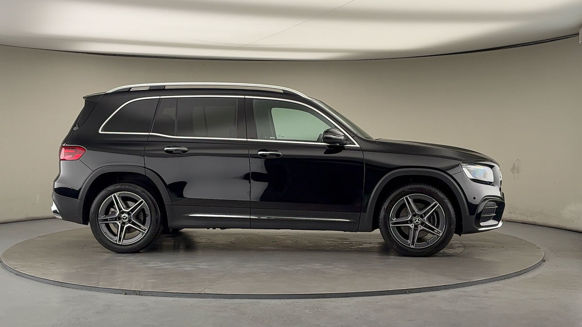 More views of Mercedes-Benz GLB