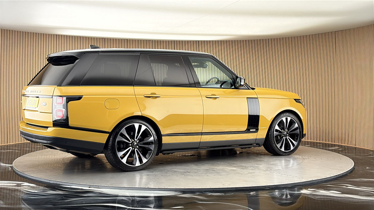 More views of Land Rover Range Rover