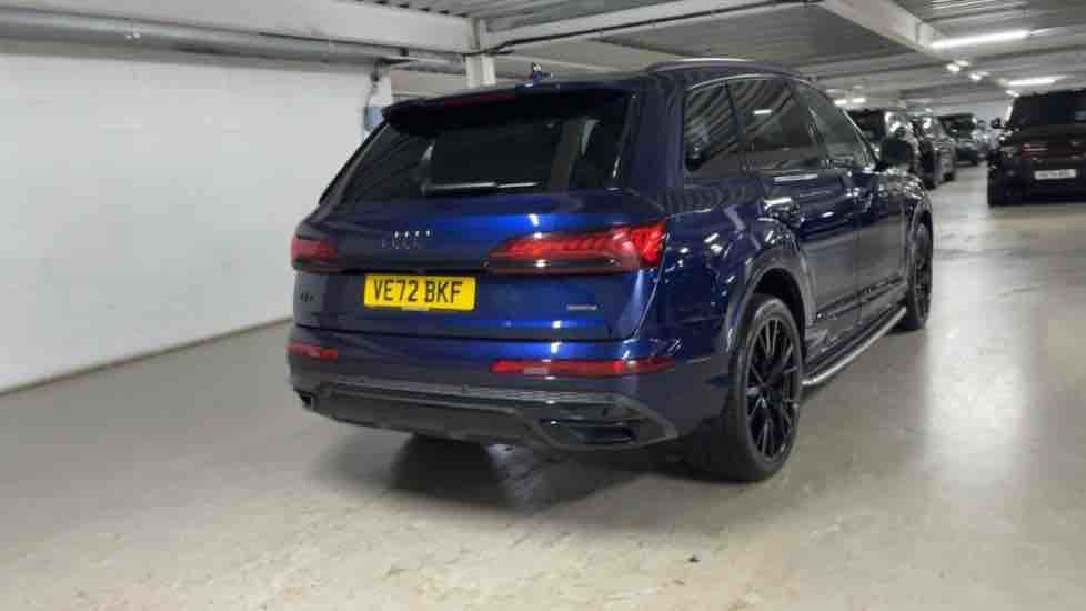 More views of Audi Q7