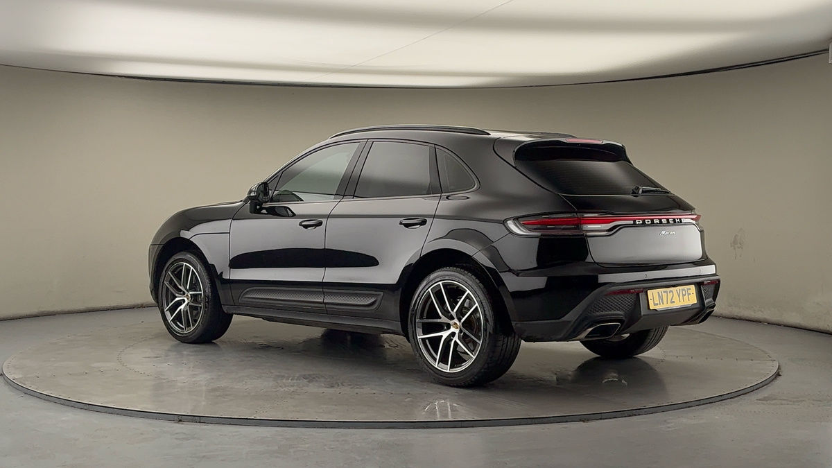 More views of Porsche Macan