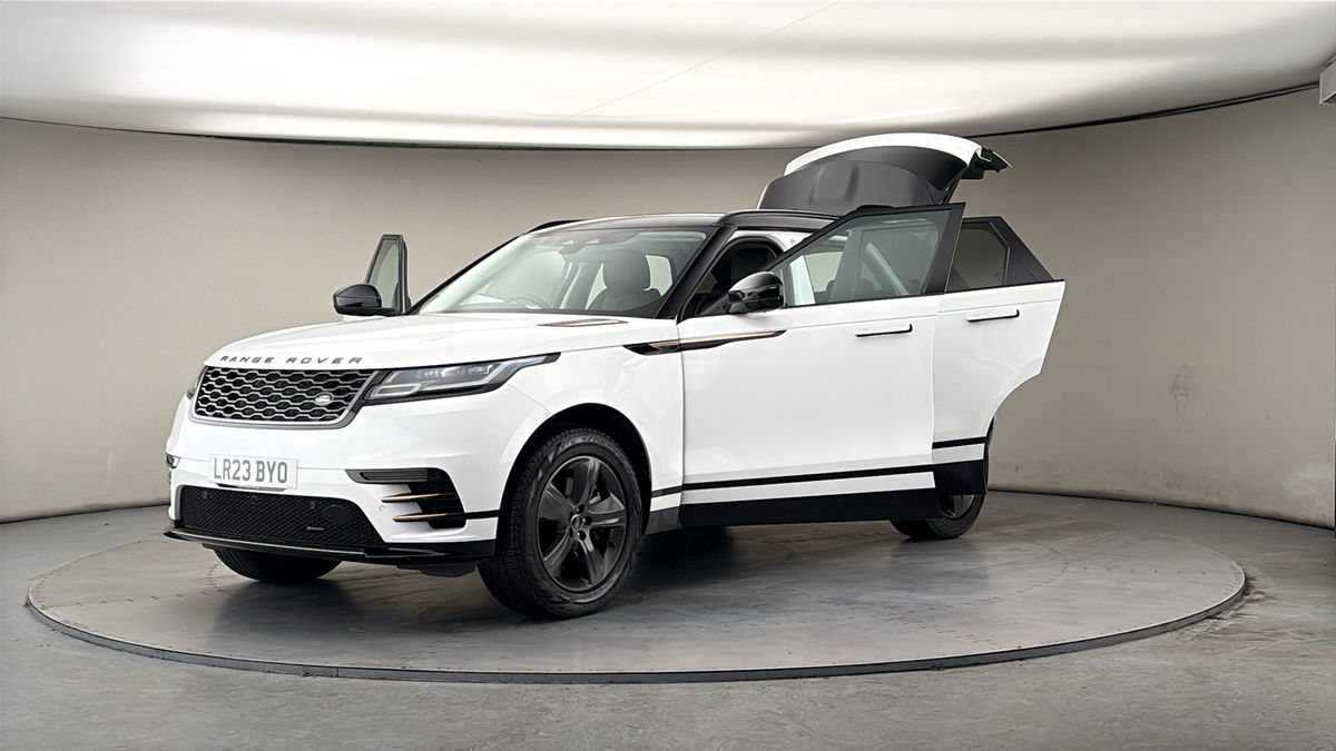 Land Rover Range Rover Velar Image 22